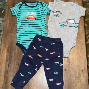 Carter’s baby boy outfit bundle size 12 months